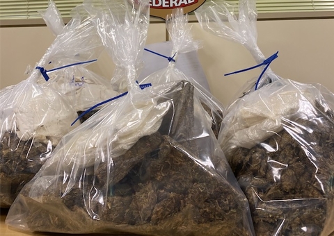 Jovens são presos tentando embarcar com drogas no aeroporto de Manaus