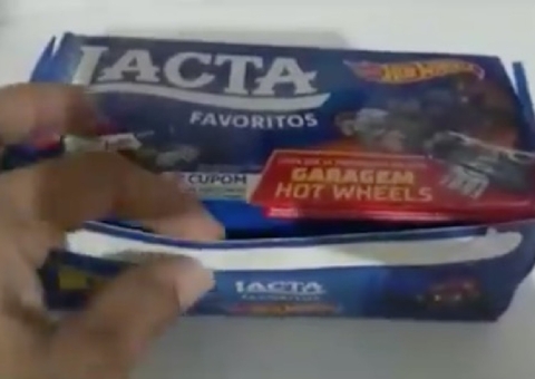 Mulher cristã fica indignada ao descobrir chocolate com nome ’Feitiçaria’