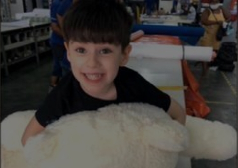 Polícia faz reconstituição da morte de Henry com mãe e padrasto