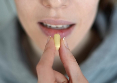 Psicólogo alerta para risco da automedicação de antidepressivos na pandemia