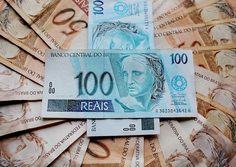 Governo do Amazonas anuncia antecipação do 13º dos servidores; Veja datas