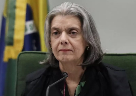 Cármen Lúcia pede que STF julgue ação contra Bolsonaro por genocídio 