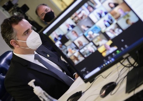 Senadores discutem instalação da CPI da Covid; Nomes já estão sendo cotados