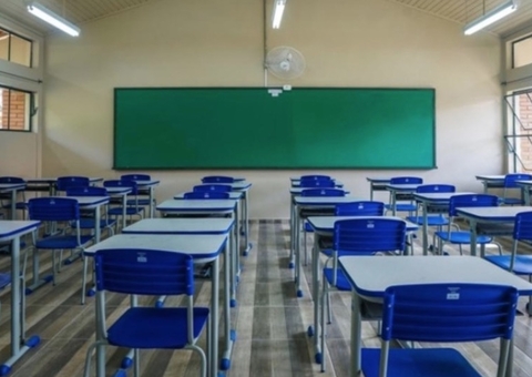 Retorno de aulas na rede municipal é adiado em Manaus 