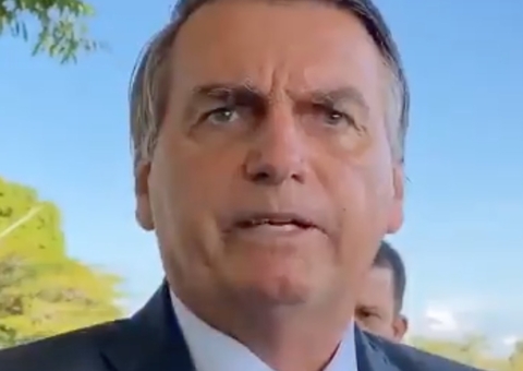 Bolsonaro ironiza CPI e acusa governadores: 'Muitos roubaram dinheiro'