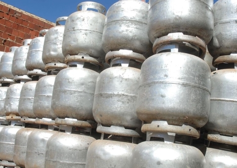 Botijas de gás serão vendidas a R$ 40 nesta quinta-feira em Manaus 