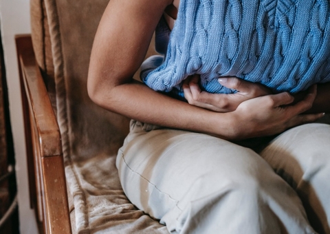 Intestino preso: Conheça os perigos e como lidar resolver condição