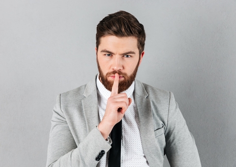 Quatro sinais de alguém está mentindo para você