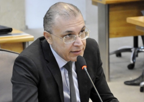 Deputado oferece 'tratamento precoce' em troca de like no Youtube