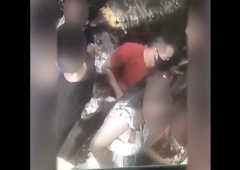Homem é flagrado encostando pênis em mulher grávida dentro de loja; vídeo