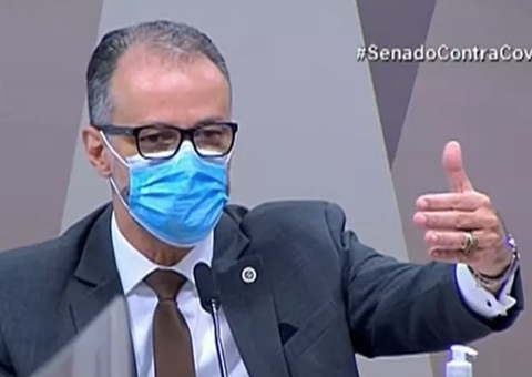 Presidente da Anvisa confirma tentativa de mudar bula da cloroquina 