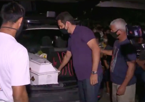 Caso Gael: pai enterra filho de 3 anos morto em São Paulo; mãe está presa