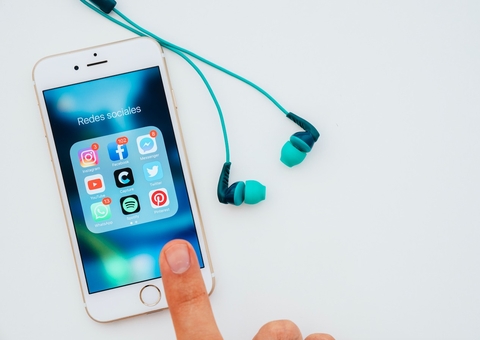 App banido por discurso de ódio das lojas digitais está de volta 