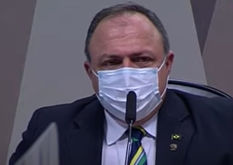 'Capitã cloroquina' recomendou 120 mil comprimidos a Manaus, diz Pazuello