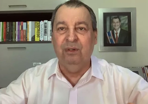 Omar Aziz critica Bolsonaro por aglomeração: ‘vá onde tem vacina’