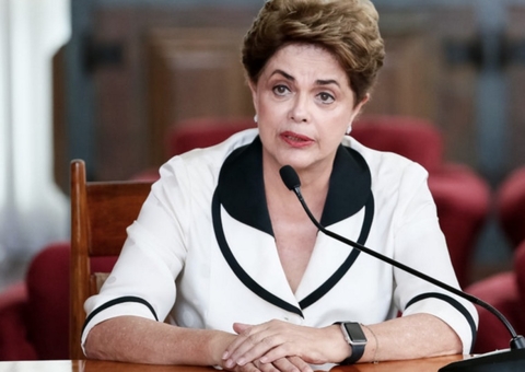 Dilma Rousseff é internada em hospital de Porto Alegre