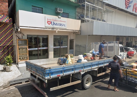 Homem é preso ao invadir igreja e tentar matar padrasto a facadas em Manaus