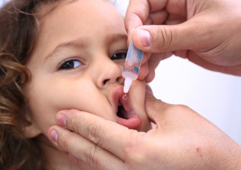 Pandemia prejudica cobertura vacinal de outras doenças no Brasil