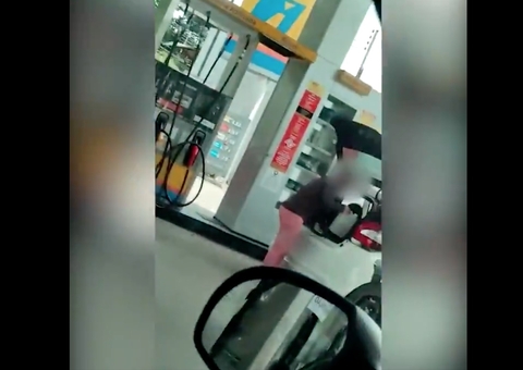 Pessoas estocam gasolina e população teme novos ataques em Manaus; vídeo