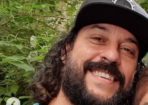 Gabriel O Pensador assume namoro com mulher 27 anos mais nova