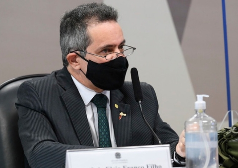 Elcio afirma que Amazonas tinha dinheiro para oxigênio: 'R$ 478 milhões'