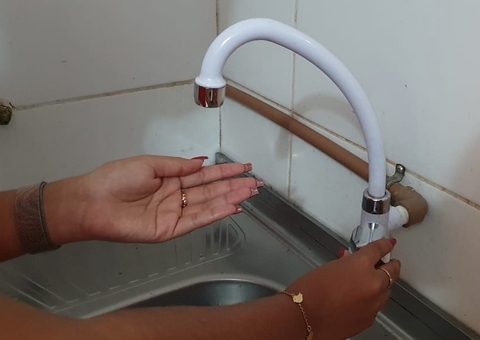 Bairros da Zona Sul e Leste ficam sem água após tubulação romper em Manaus