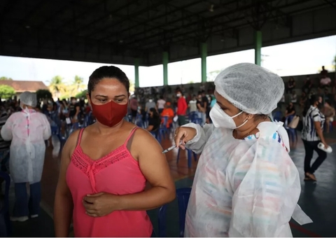 Manacapuru e Novo Airão vacinam a partir de 30 anos em mutirão neste sábado