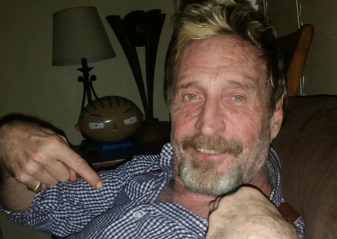 Criador do antivírus McAfee é encontrado morto em prisão de Barcelona