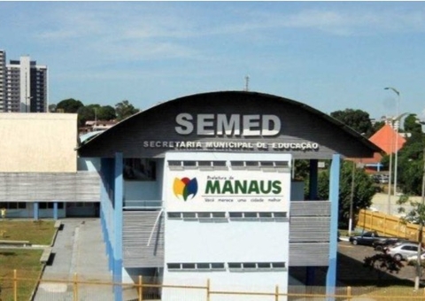Semed abre processo seletivo com 85 vagas para professores em Manaus