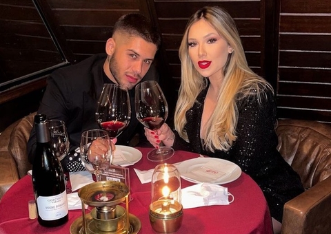 Virginia e Zé Felipe comemoram 1 ano de namoro em motel com pole dance