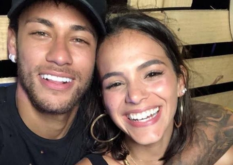 Fãs torcem por reconciliação de Marquezine e Neymar após fim de namoro da atriz