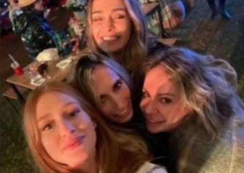 Mônica Martelli é criticada após aglomeração em festa de Marina Ruy Barbosa