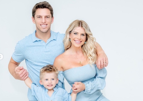 Karina Bacchi se emociona ao falar que quase se separou de Amaury Nunes