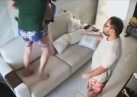 Funcionário de DJ Ivis diz que agressões eram frequentes: ‘Teve até tesourada'