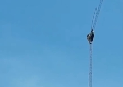 Vídeo mostra momento em que torre de transmissão cai no Pará; cenas fortes