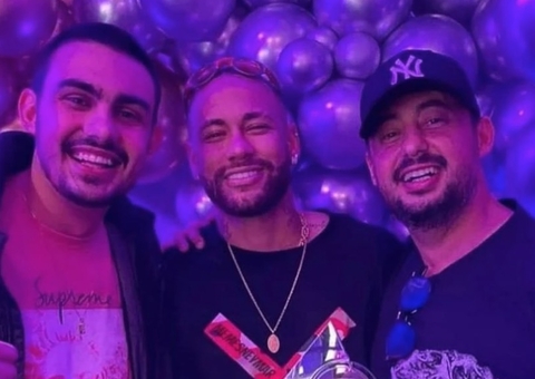 Neymar faz festa para 200 convidados em Balneário Camboriú