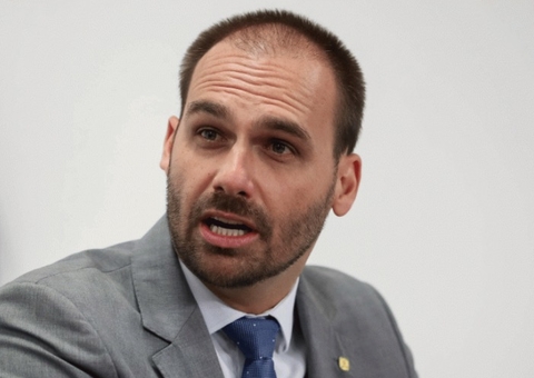 Eduardo Bolsonaro tem conta suspensa no Facebook 
