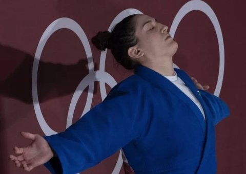 Mayra Aguiar conquista o bronze para o Brasil no judô das Olimpíadas