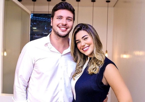 Namorado de Vivian Amorim chega em Manaus em meio a rumores de gravidez
