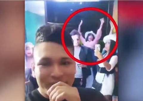 Vídeo: Mulher cai do 2º andar enquanto dançava em festa