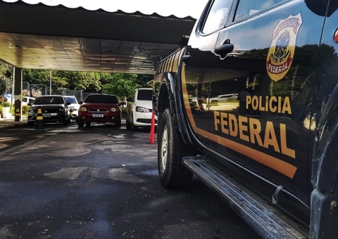 PF faz buscas em casa de idoso que fraudava INSS e recebia 4 benefícios no Amazonas