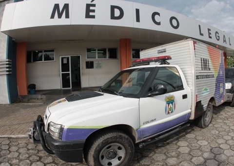 Homem saca arma contra PMs e acaba sendo morto a tiros em Manaus