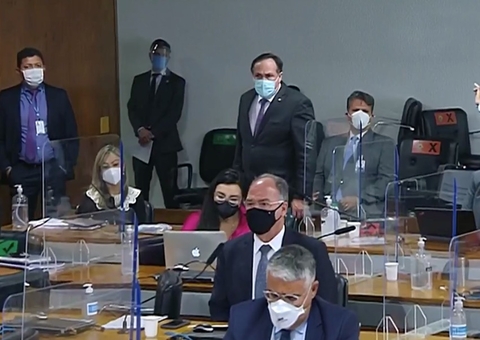 Deputado governista é expulso da CPI: ‘veio insultar comissão’