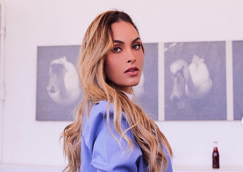 Ex-bbb Sarah toma vacina contra covid-19 após polêmica