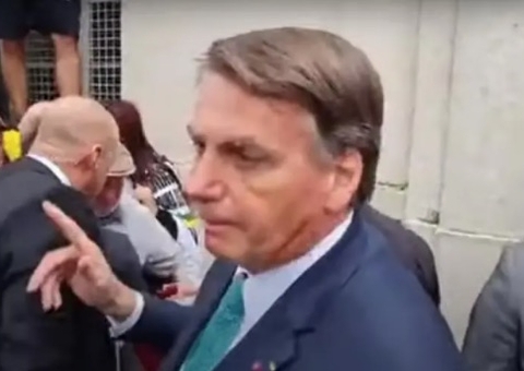 Vídeo: Bolsonaro xinga ministro Barroso: 'aquele filho da p***'