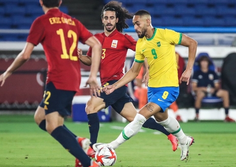 Brasil abre placar contra Espanha e sai na frente pela medalha de ouro