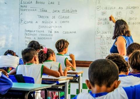 Aulas voltam 100% presenciais a partir do dia 23 deste mês em Manaus