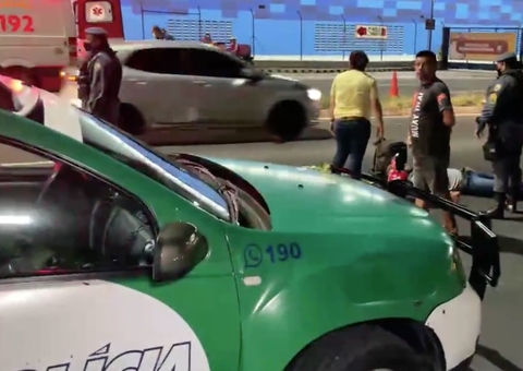 Homem é atropelado por motociclista ao tentar atravessar avenida de Manaus