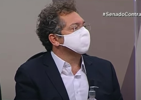 Maximiano não responde se líder do governo já atendeu demanda apresentada por ele