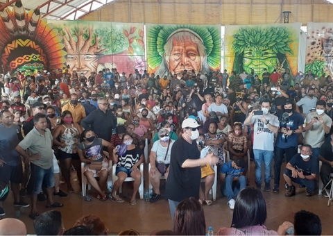 Braga anuncia recursos para construção de terminal pesqueiro de Manacapuru